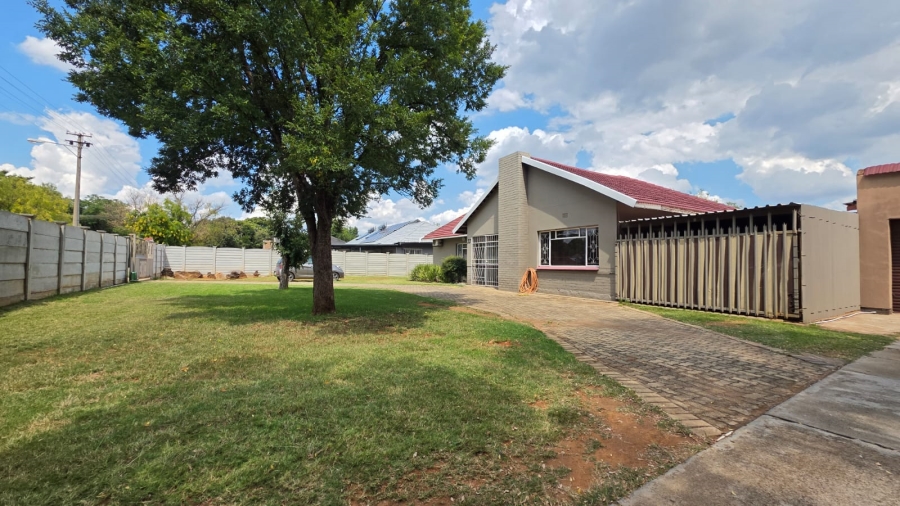 3 Bedroom Property for Sale in Wilkeville North West